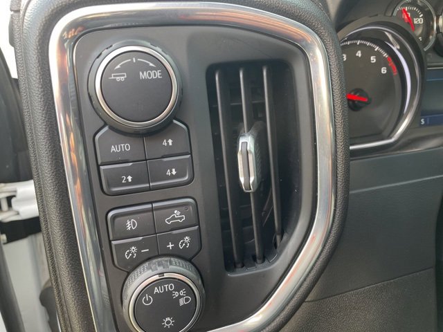 Used 2021 Chevrolet Silverado 1500 LT Trail Boss w/ Convenience Package II image 19