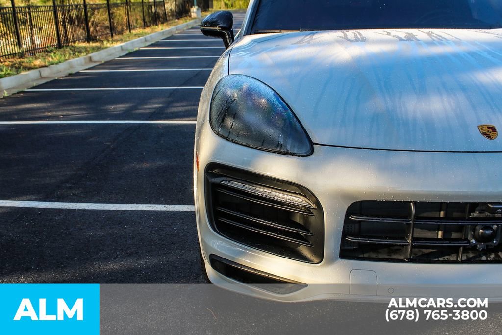 Used 2023 Porsche Cayenne GTS image 11