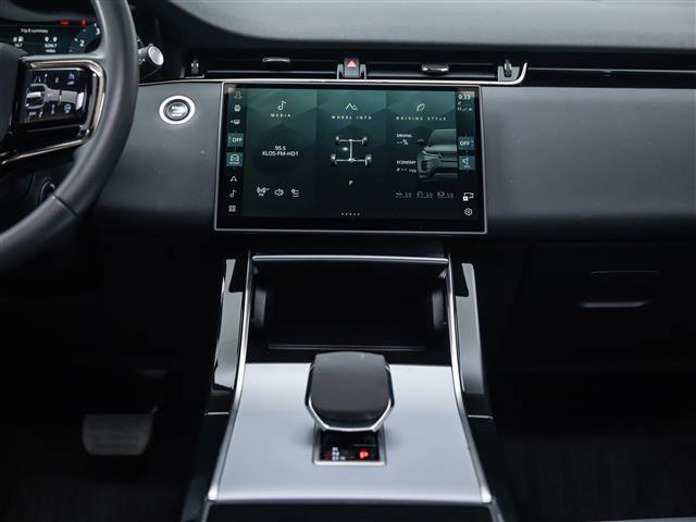 Used 2024 Land Rover Range Rover Evoque S AWD/4WD image 34