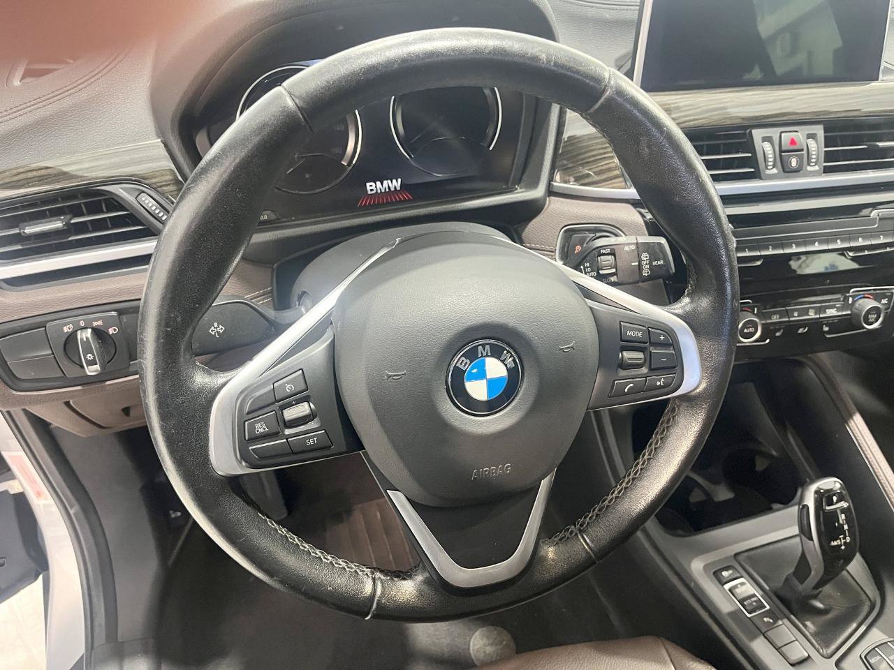 Used 2021 BMW X1 sDrive28i w/ Premium Package FWD image 11