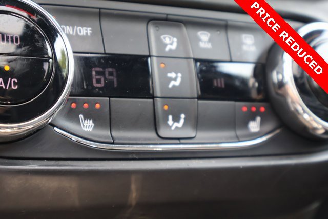 Used 2023 Chevrolet TrailBlazer RS w/ Sun and Liftgate Package image 30