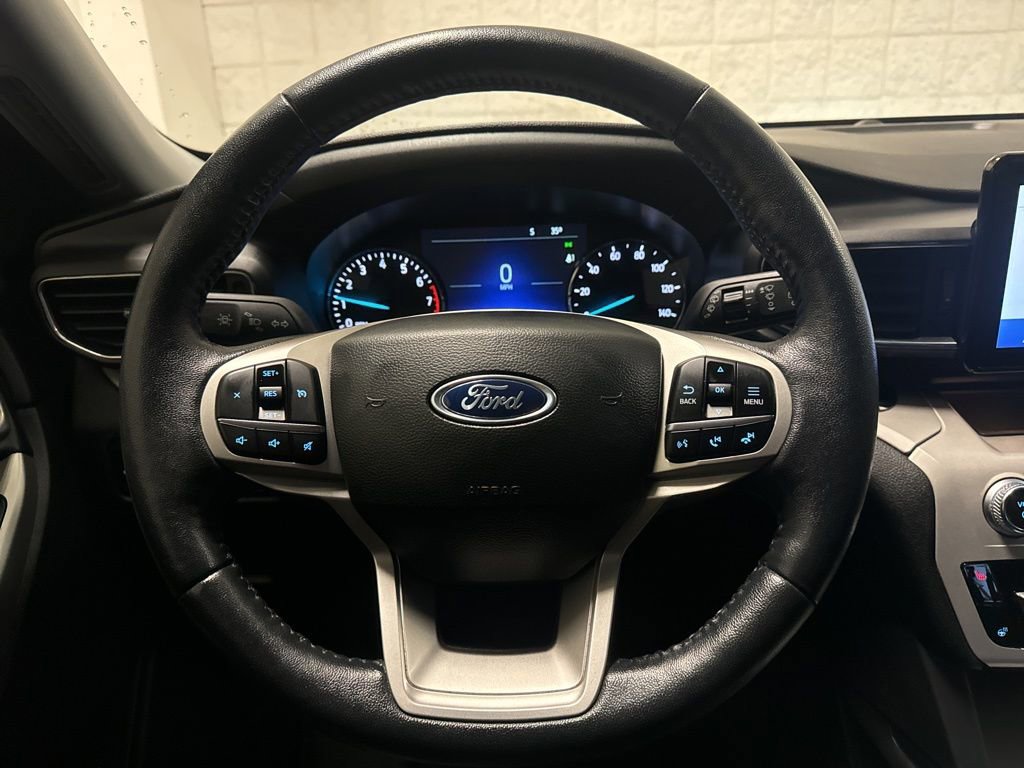 Used 2023 Ford Explorer XLT w/ Equipment Group 202A image 15