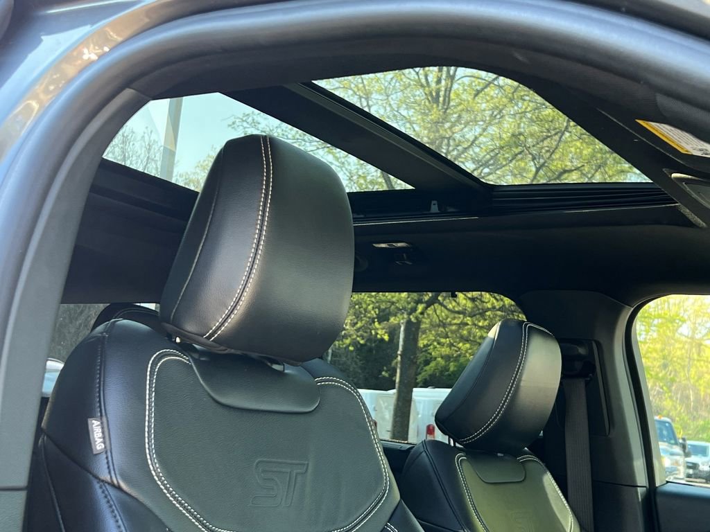 Used 2023 Ford Explorer ST w/ Equipment Group 401A image 11