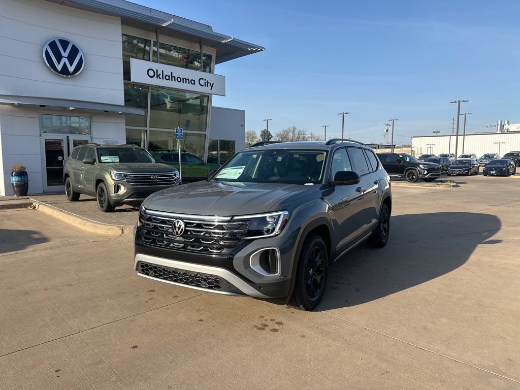 New 2026 Volkswagen Atlas Peak Edition