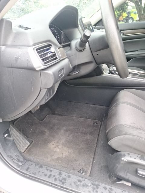 Used 2019 Honda Accord EX image 10