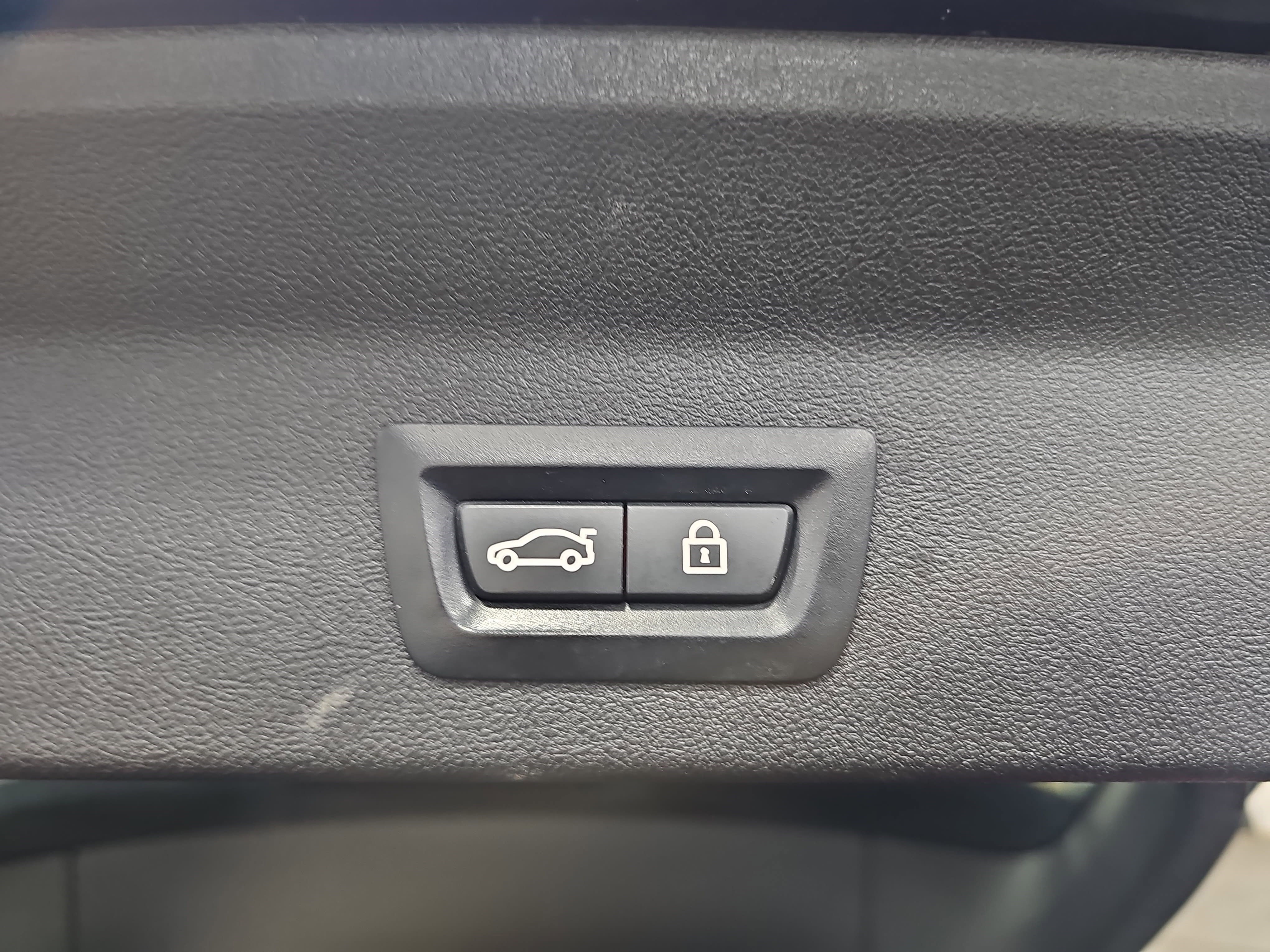 Used 2019 BMW X3 M40i image 6