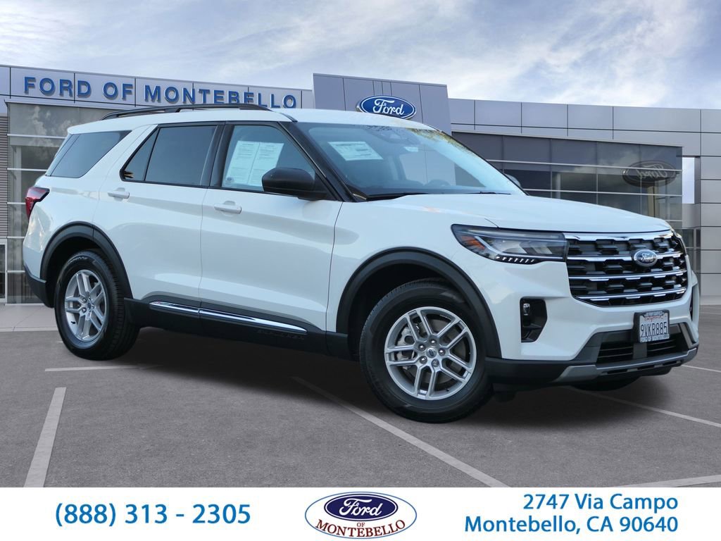 Used 2025 Ford Explorer Active w/ Active Comfort Package image 1