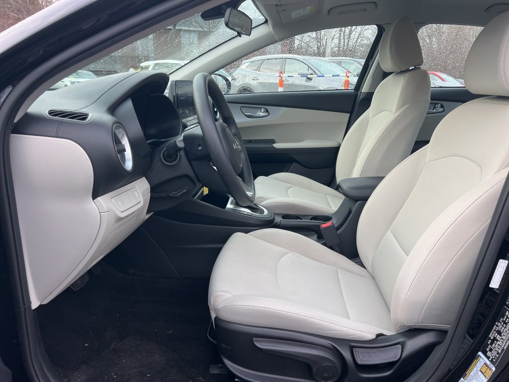 Certified 2023 Kia Forte LXS image 11