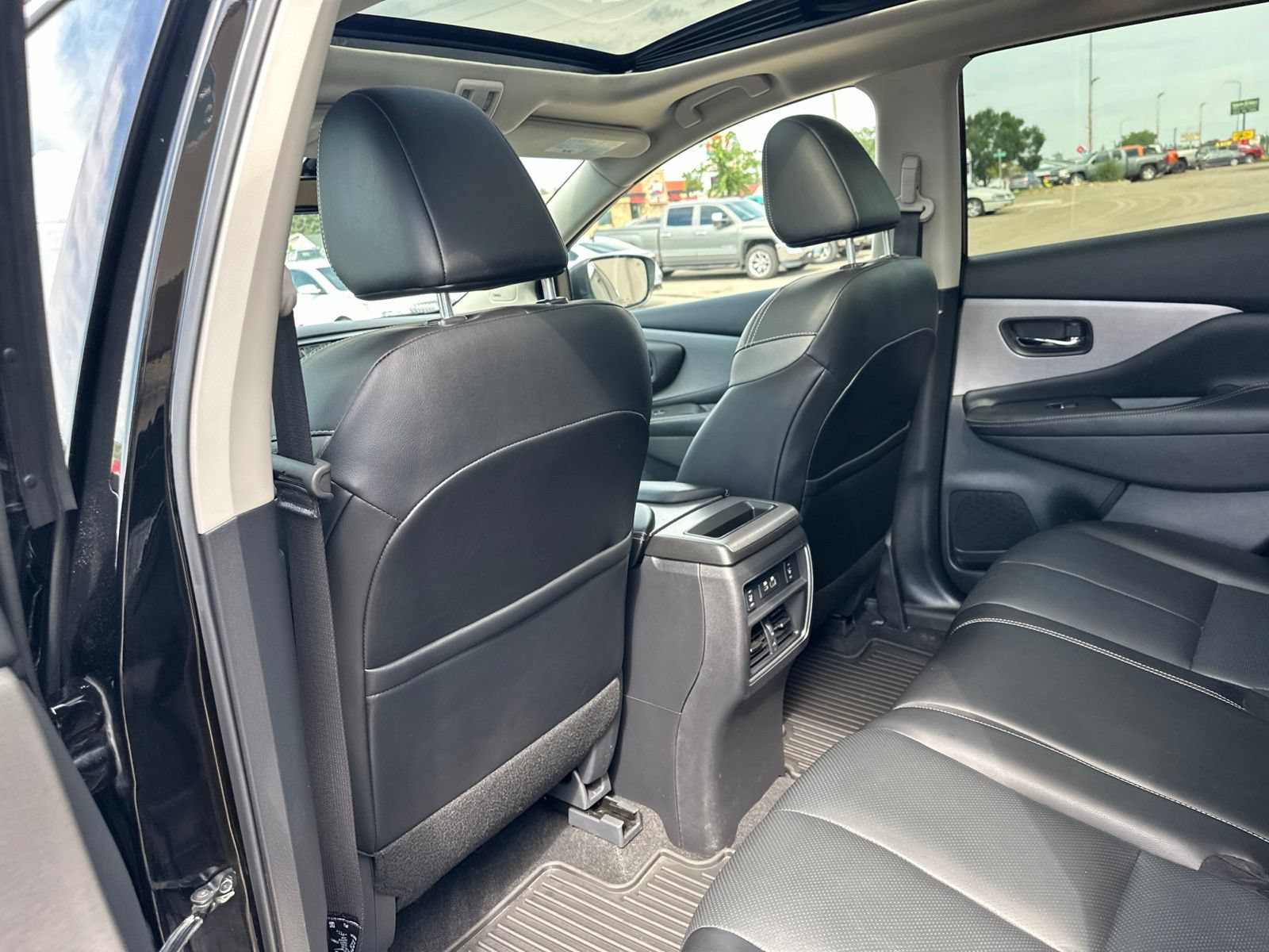 Used 2024 Nissan Murano SL AWD/4WD image 23
