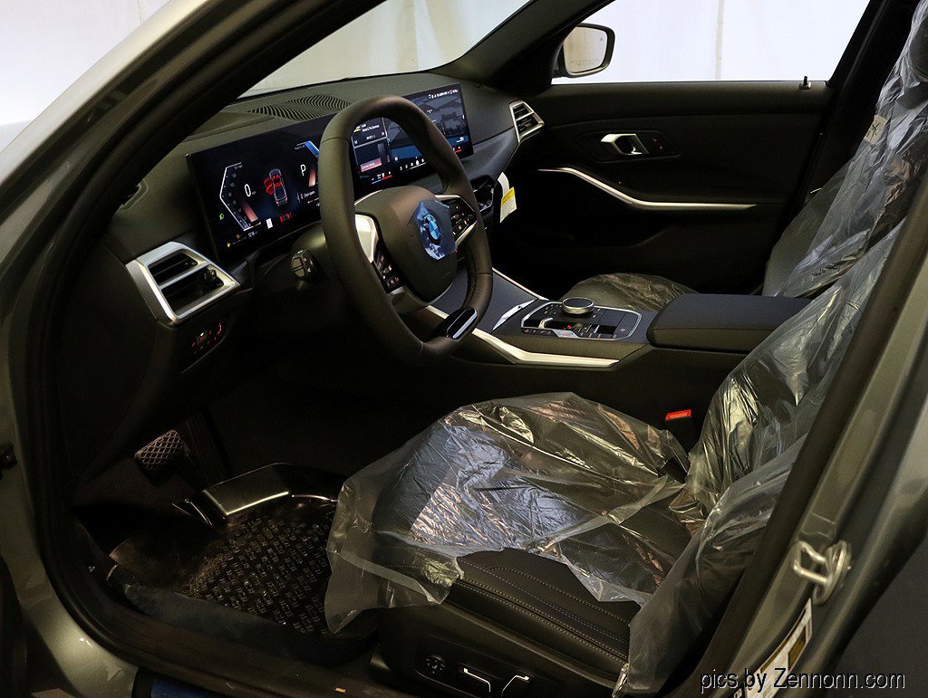 Used 2026 BMW 330i xDrive Sedan image 10