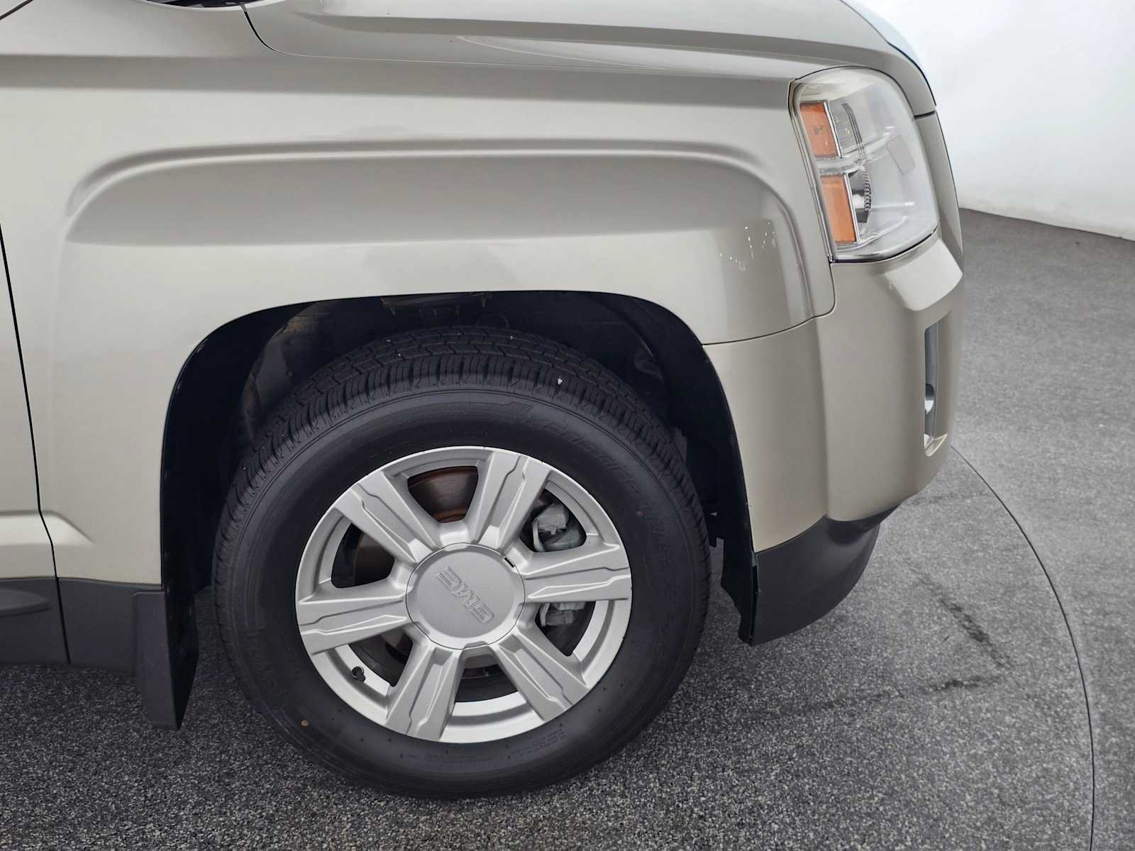 Used 2014 GMC Terrain SLE w/ LPO, Protection Package FWD image 9