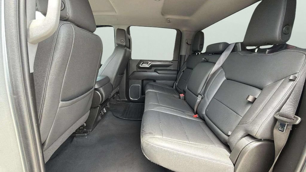 Used 2024 Chevrolet Silverado 2500 LTZ AWD/4WD image 25