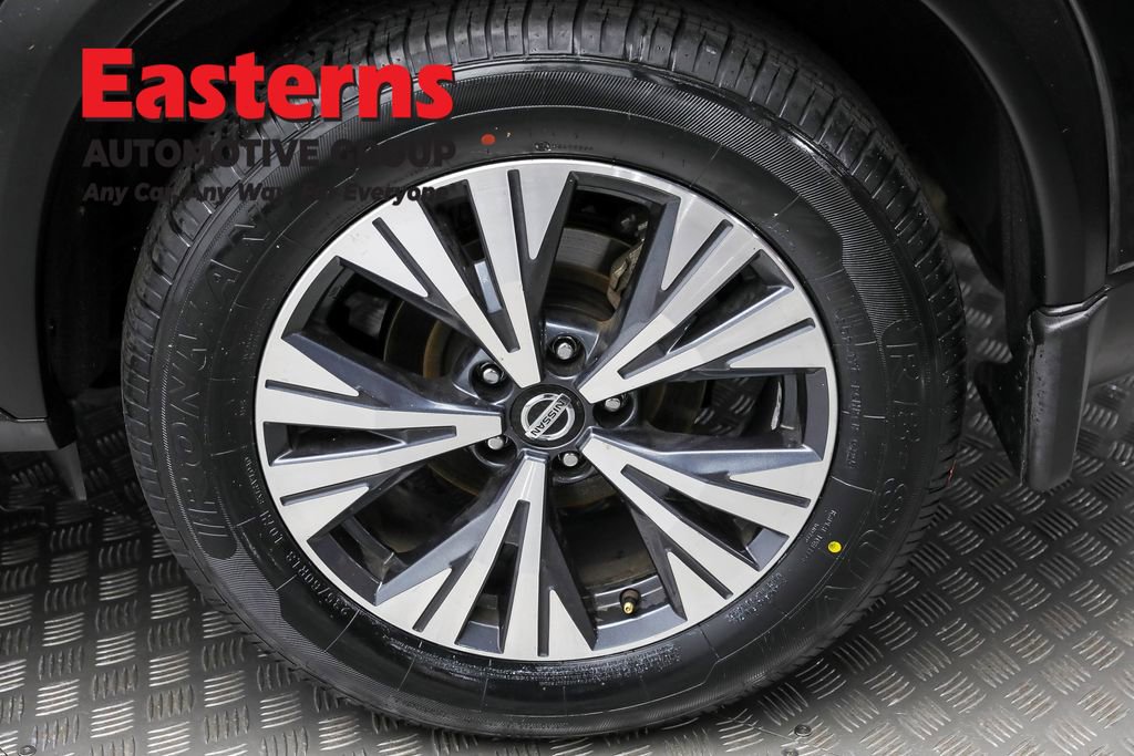 Used 2021 Nissan Rogue SV image 8