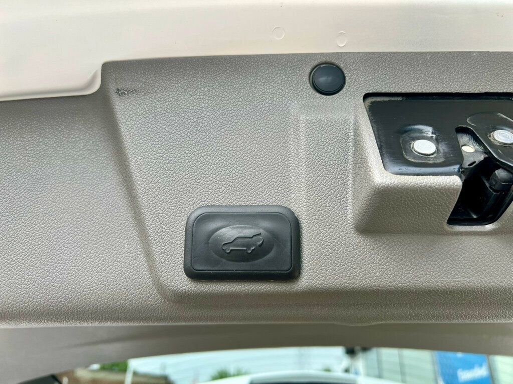 Used 2017 Chevrolet Traverse Premier image 8