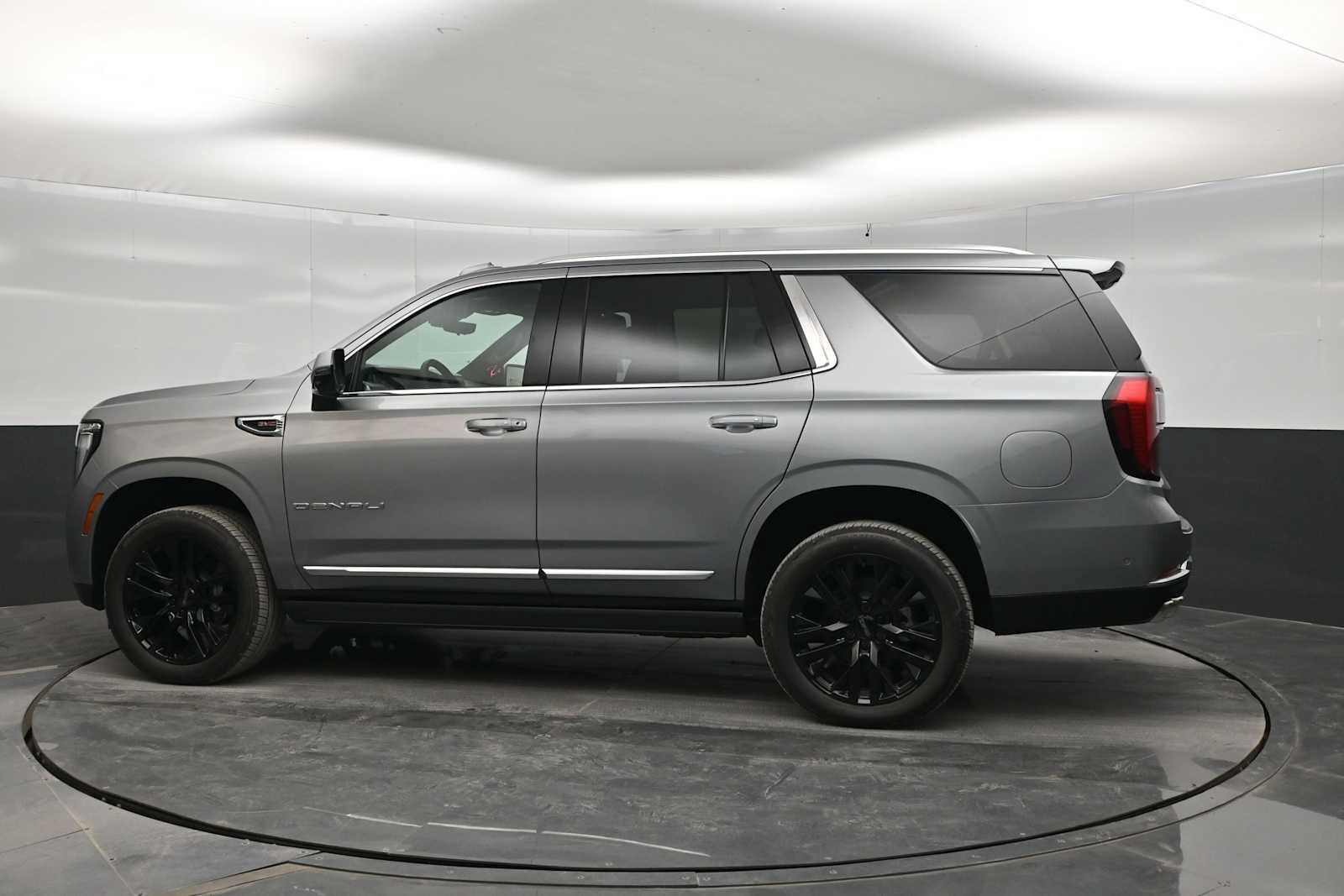 New 2027 GMC Yukon Denali w/ Denali Reserve Package AWD/4WD image 5