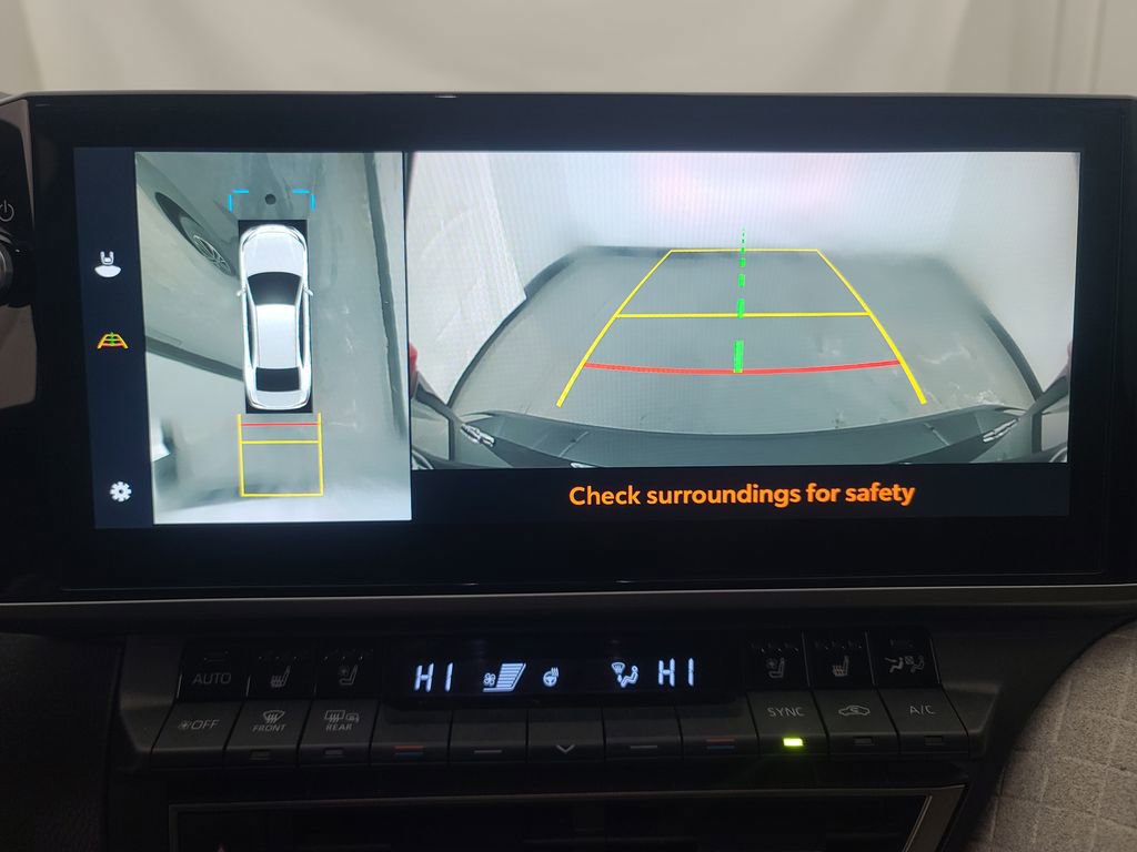 Used 2025 Toyota Camry XLE w/ Premium Plus Package image 34