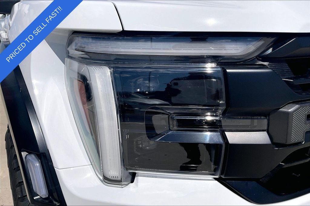 Used 2025 Ford F150 Raptor AWD/4WD image 39