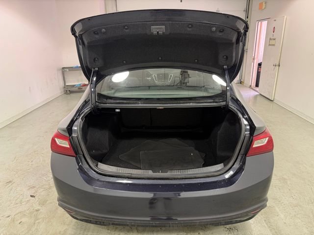 Used 2023 Chevrolet Malibu LT FWD image 8