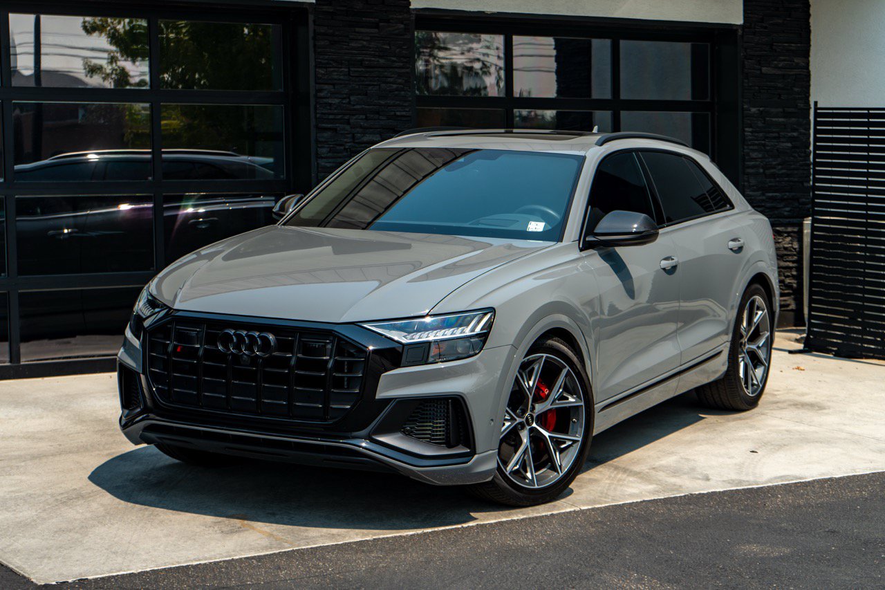 Used 2023 Audi SQ8 Prestige AWD/4WD image 6