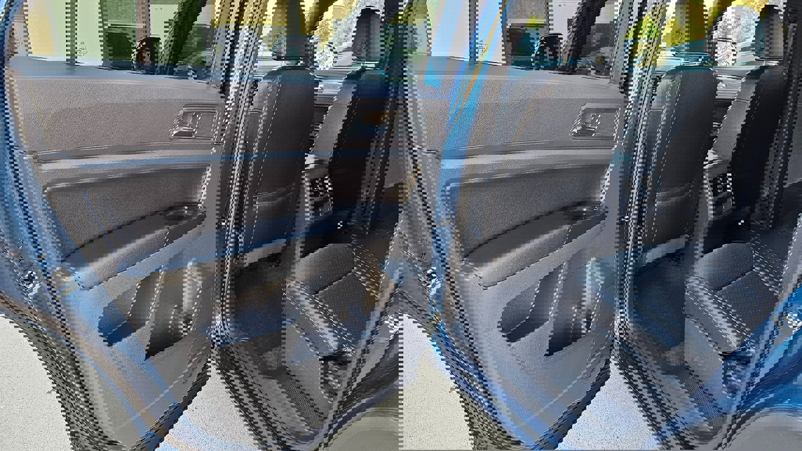 Used 2020 Volkswagen Atlas Cross Sport SE image 15