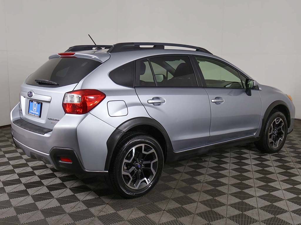 Used 2017 Subaru Crosstrek 2.0i Premium AWD/4WD image 7