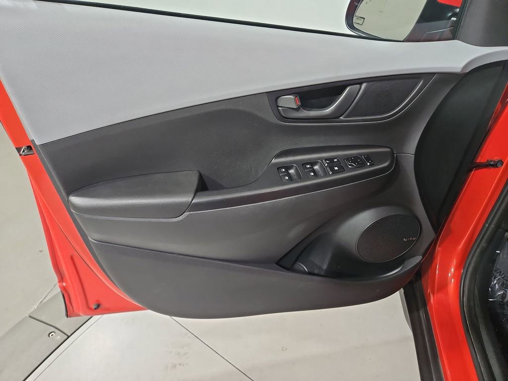 Used 2020 Hyundai Kona SEL Plus image 11