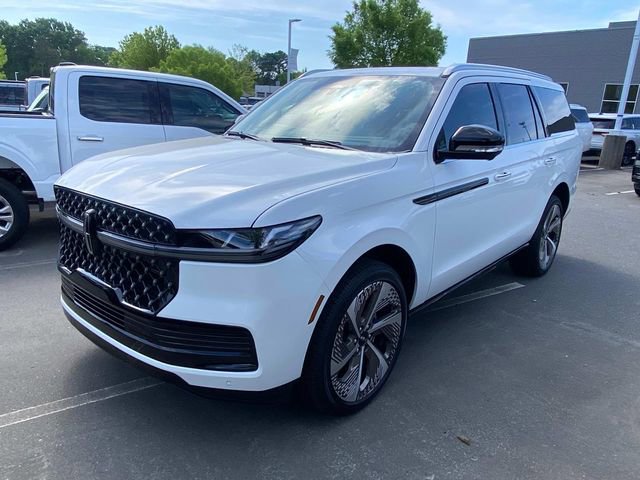 New 2026 Lincoln Navigator Black Label AWD/4WD image 3