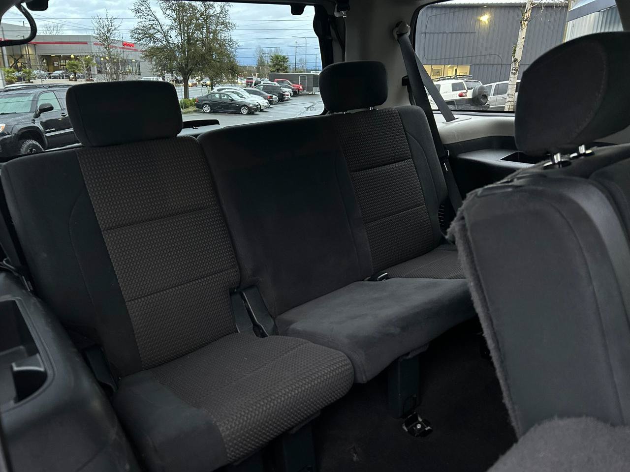 Used 2015 Nissan Armada SV AWD/4WD image 18