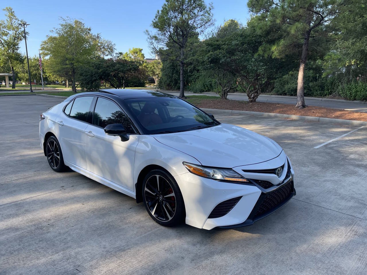 Used 2018 Toyota Camry XSE w/ Audio Package FWD image 19