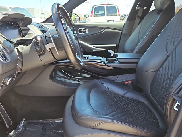 Used 2022 Aston Martin DBX AWD/4WD image 17
