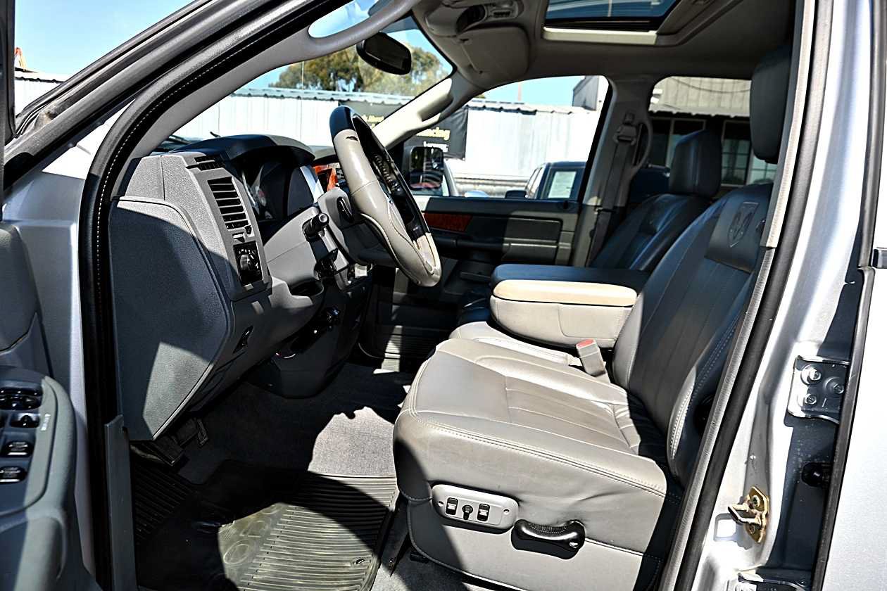 Used 2007 Dodge Ram 3500 Truck Laramie AWD/4WD image 13