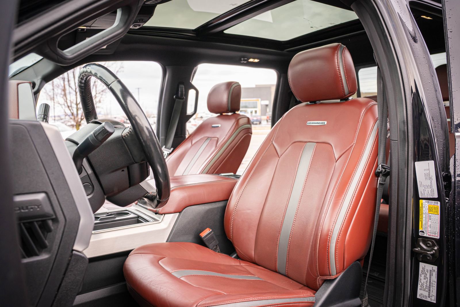 Used 2019 Ford F250 Platinum w/ Platinum Ultimate Package image 12