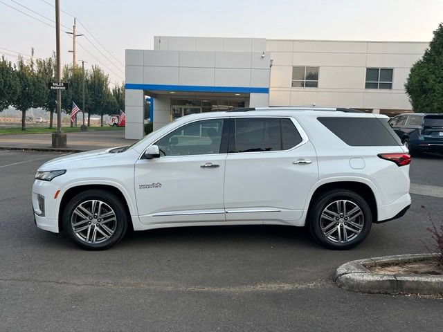 Used 2023 Chevrolet Traverse High Country AWD/4WD image 4