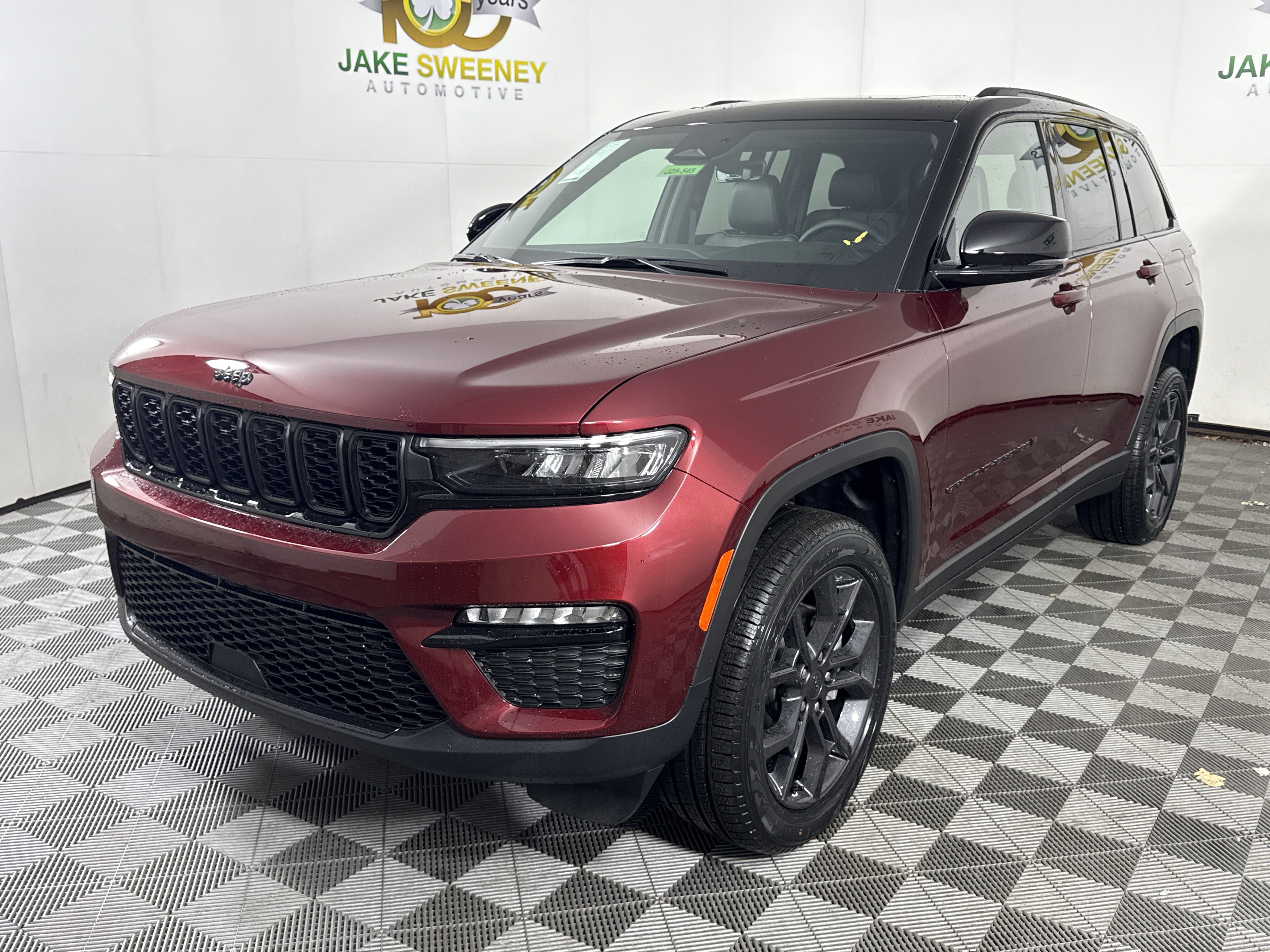 New 2025 Jeep Grand Cherokee Limited AWD/4WD image 4