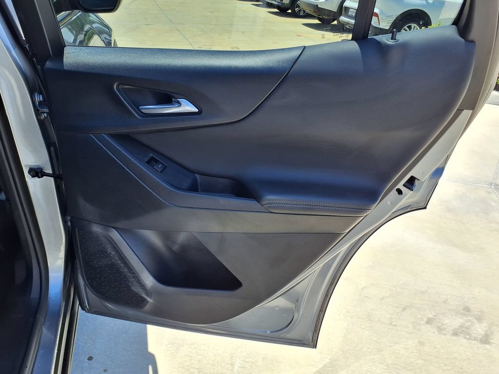 Used 2025 Chevrolet Equinox LT FWD image 19