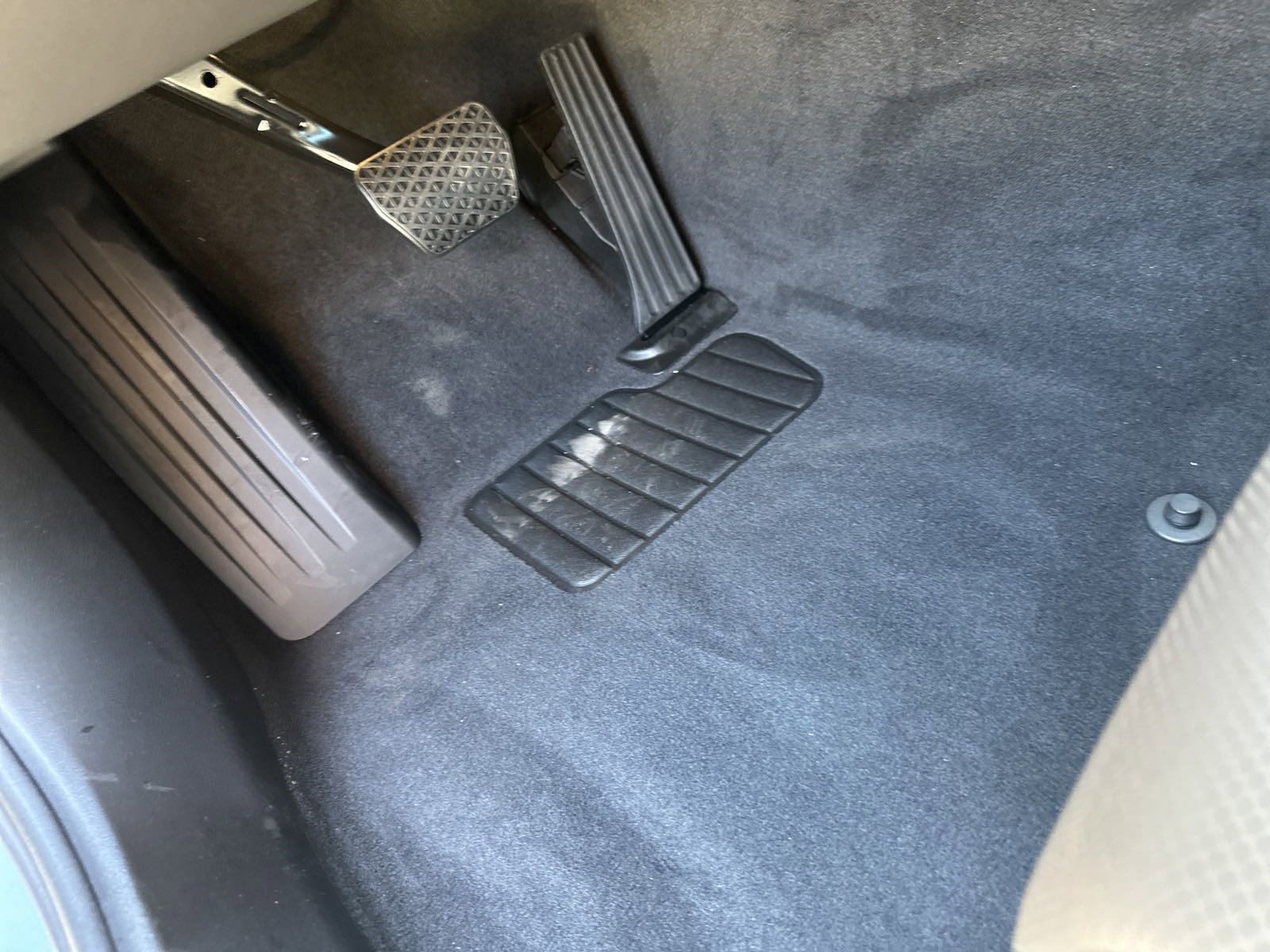 Certified 2024 BMW i5 eDrive40i w/ M Sport Package RWD image 16