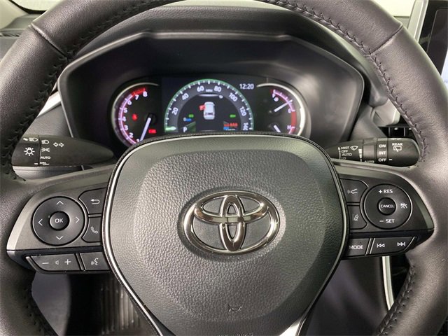 Used 2025 Toyota RAV4 XLE w/ Convenience Package image 16