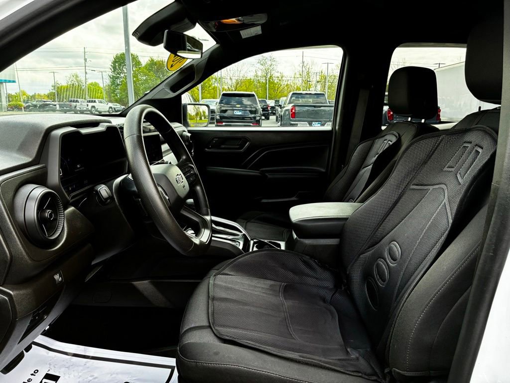 Used 2024 Chevrolet Colorado Trail Boss w/ Technology Package AWD/4WD image 22