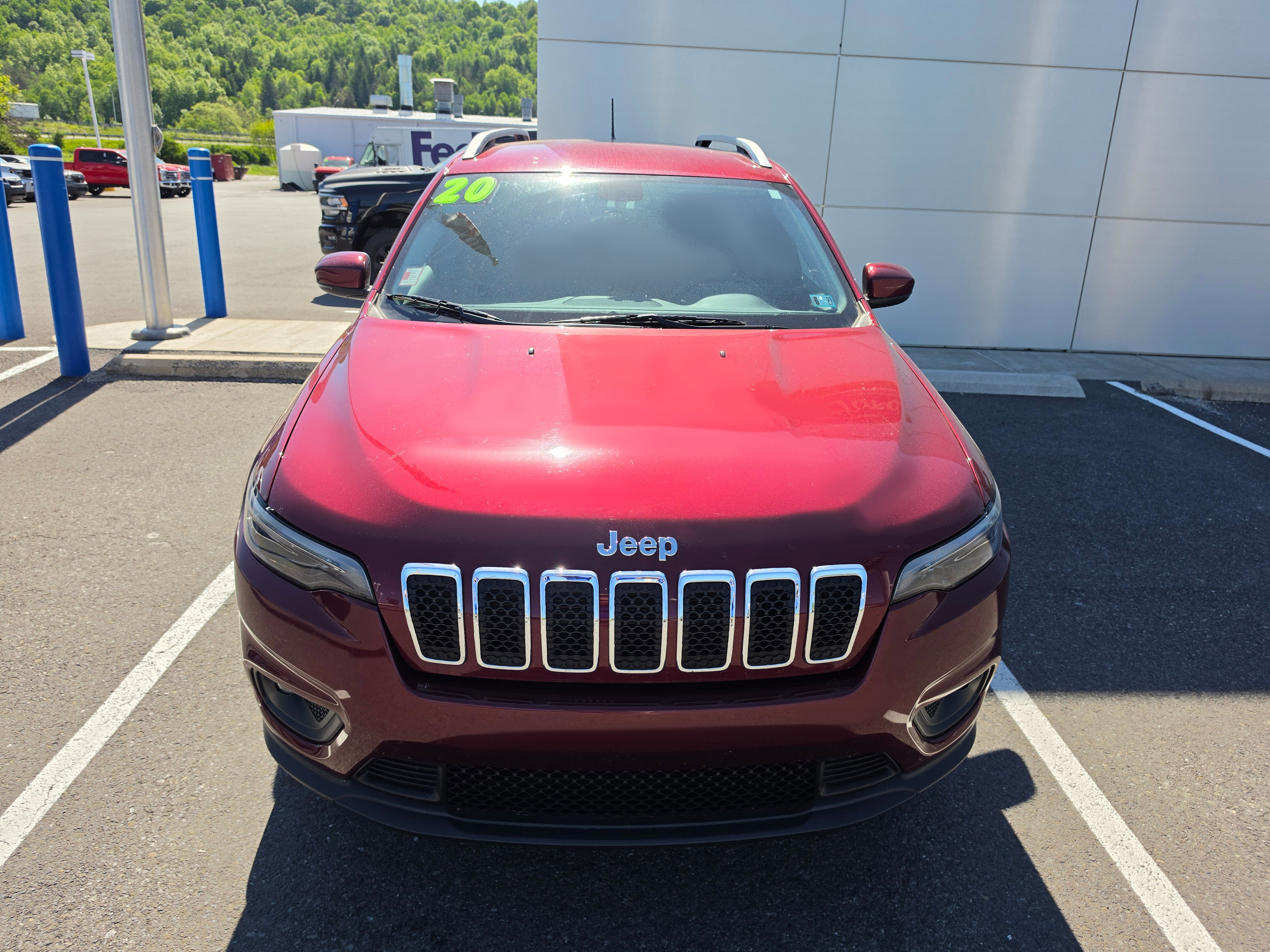Used 2020 Jeep Cherokee Latitude Plus w/ Cold Weather Group AWD/4WD image 9