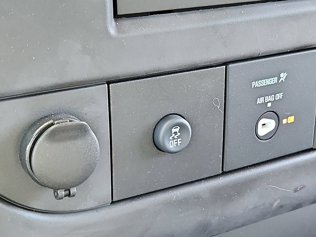 New 2025 Chevrolet Express 3500 w/ Power Convenience Package RWD image 14