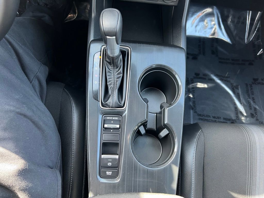 Used 2025 Honda Civic Sport image 28