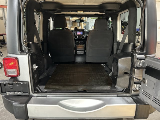 Used 2014 Jeep Wrangler Sahara w/ Connectivity Group AWD/4WD image 25