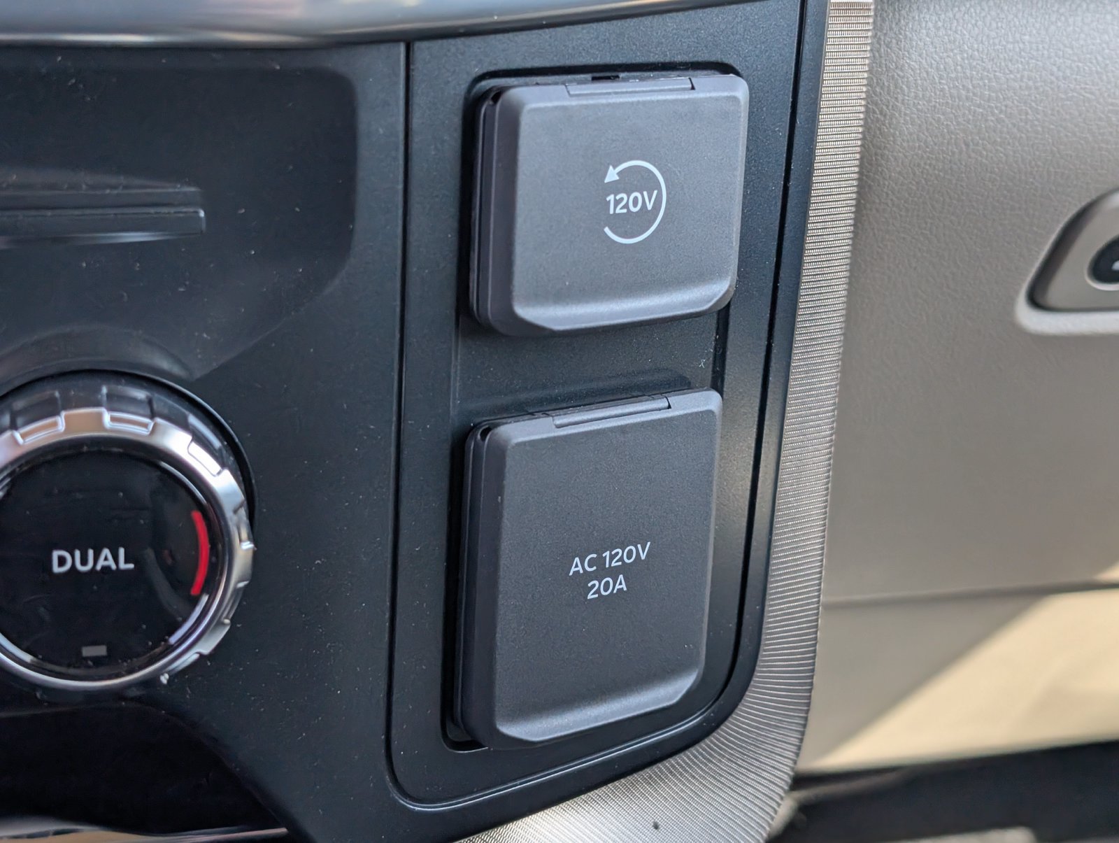 Used 2025 Ford F150 Platinum w/ Equipment Group 703A Plus AWD/4WD image 22