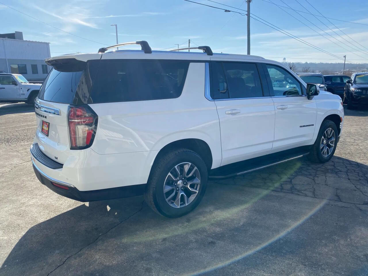 Used 2022 Chevrolet Suburban LT w/ LT Signature Plus Package image 5