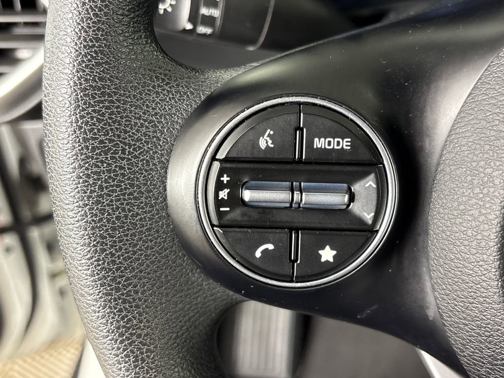 Used 2024 Kia Soul LX w/ Option Group 015 FWD image 17