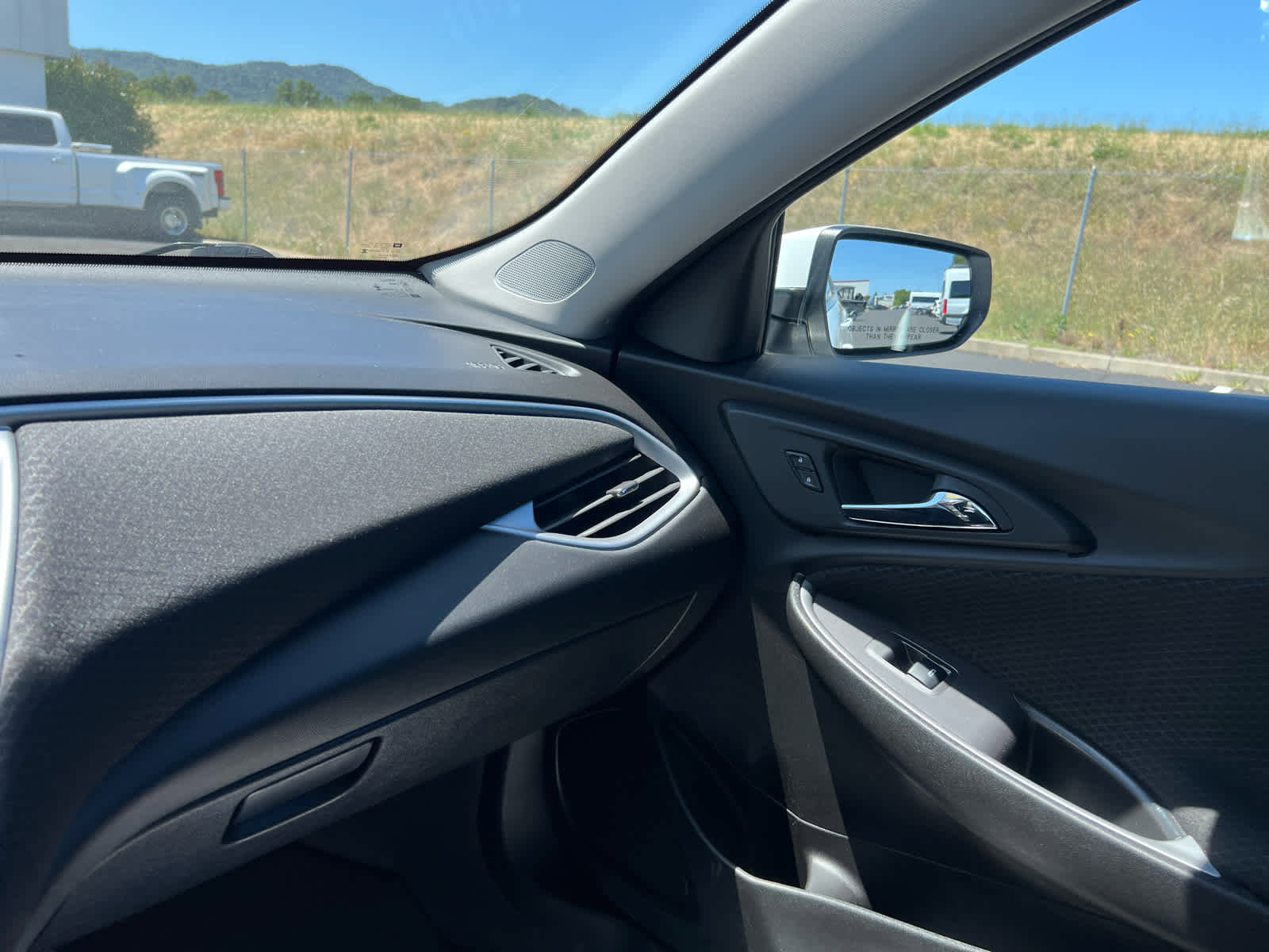 Used 2023 Chevrolet Malibu LT FWD image 21