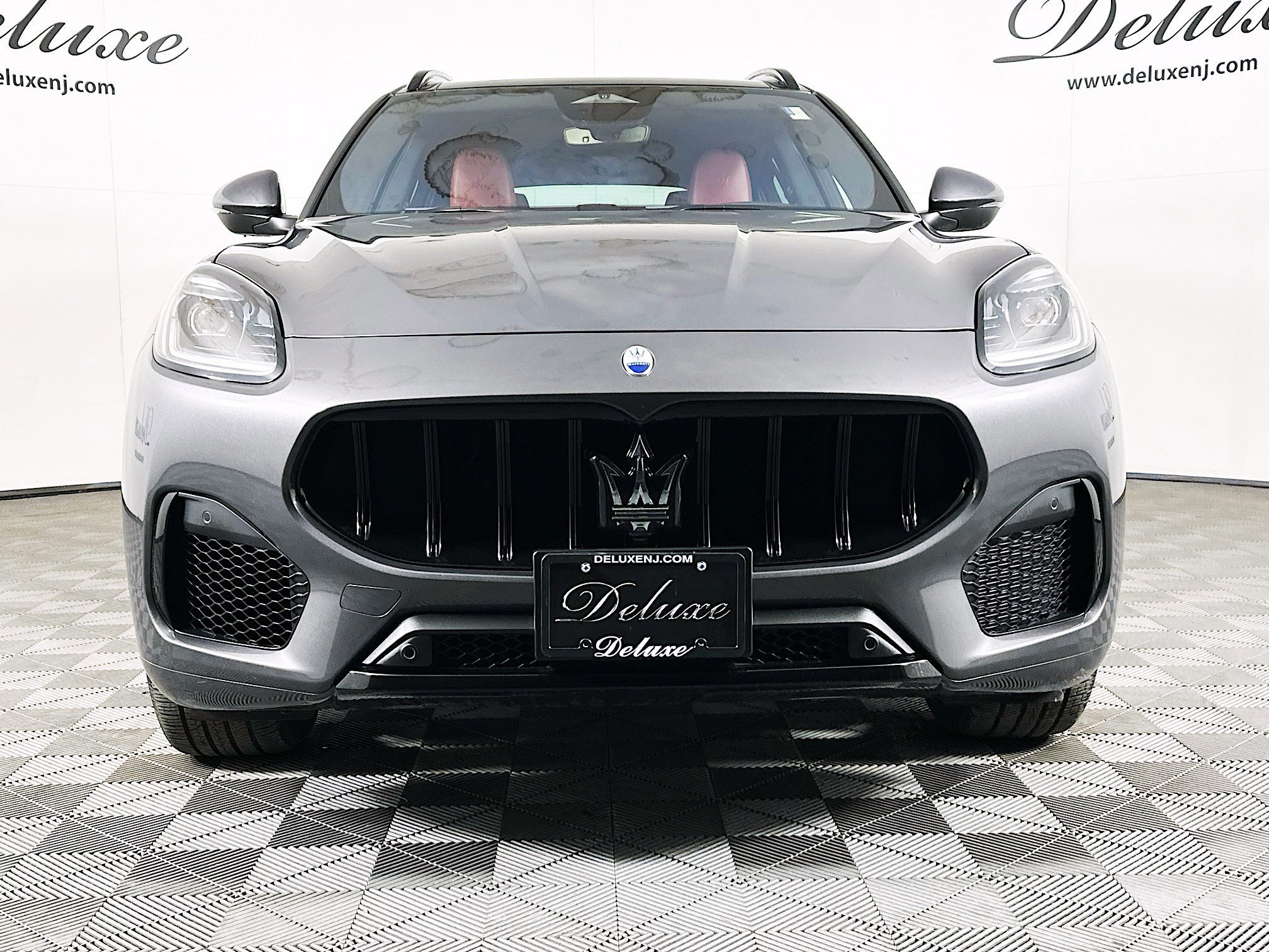 Used 2023 Maserati Grecale Modena image 2