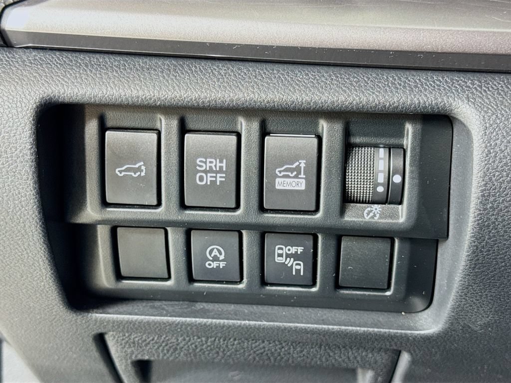Used 2022 Subaru Forester Premium AWD/4WD image 16