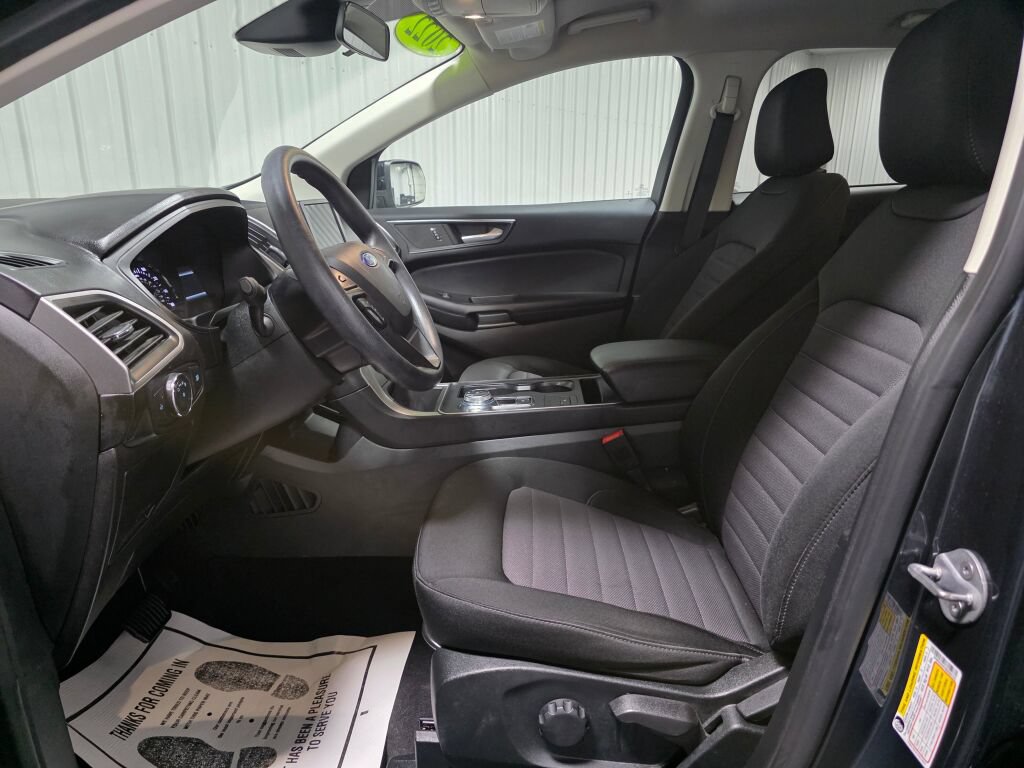 Used 2022 Ford Edge SE w/ Black Appearance Package AWD/4WD image 9