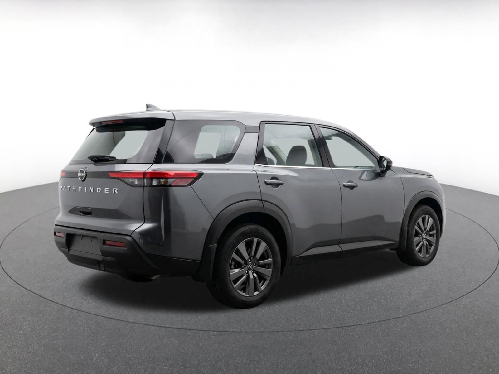 Used 2025 Nissan Pathfinder SV AWD/4WD image 7